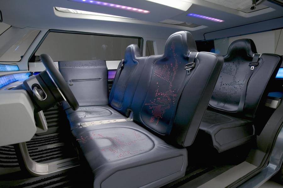 Интерьер Scion t2B Concept 2005 года  (фото 11 из 21)